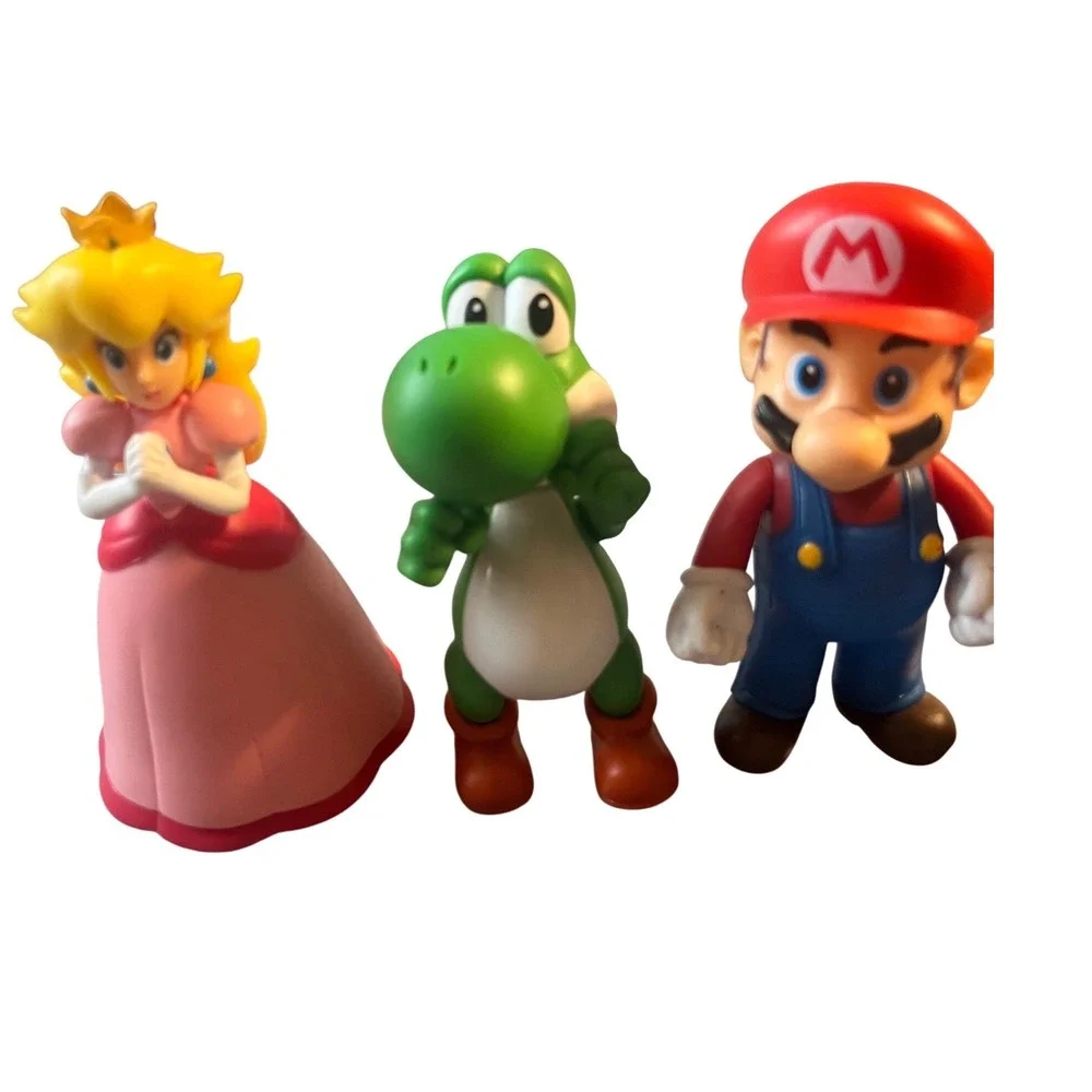 Nintendo Super‎ Mario Bros Action Figure Lot Mario Luigi Peach Yoshi Bowser 5pc
